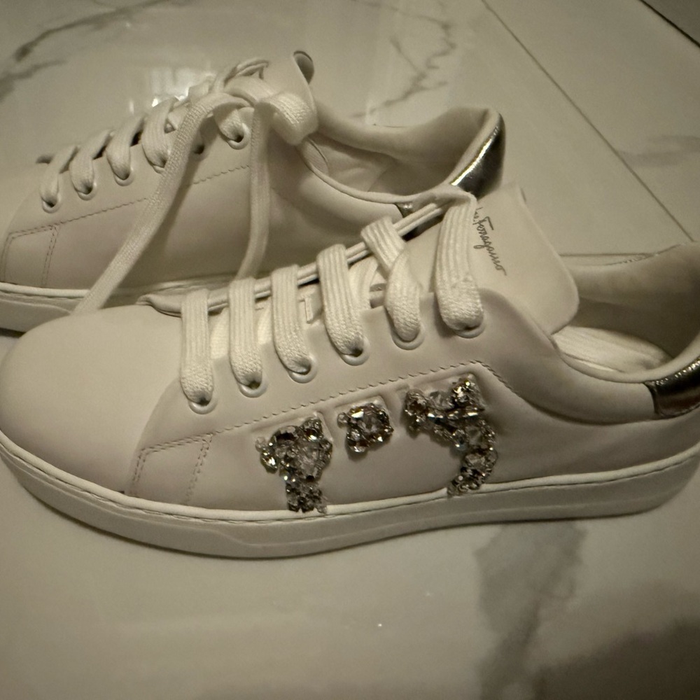 Salvatore Ferragamo white and silver embellishment, brand new, never worn, size - Picture 3 of 9